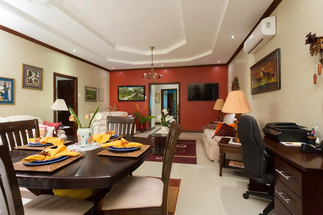 New Kingston Guest Apartment At Inglaterra III